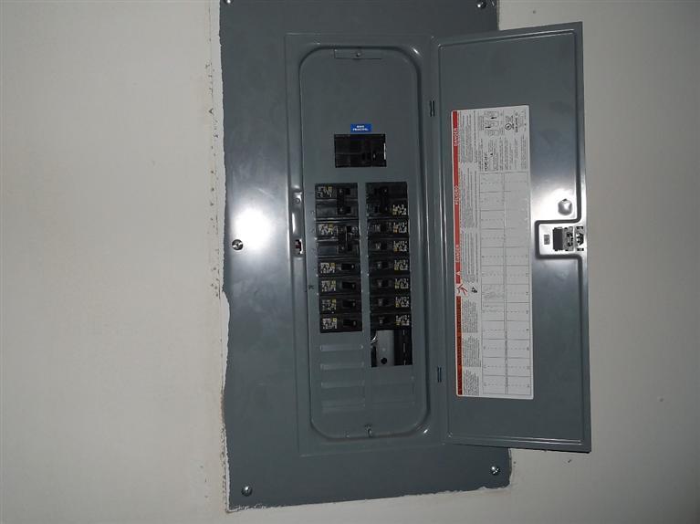 Cape Cod style, driveway, garage in rear