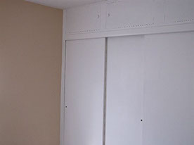 Cape Cod style, driveway, garage in rear